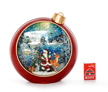 Moving Globe - Santa Scene