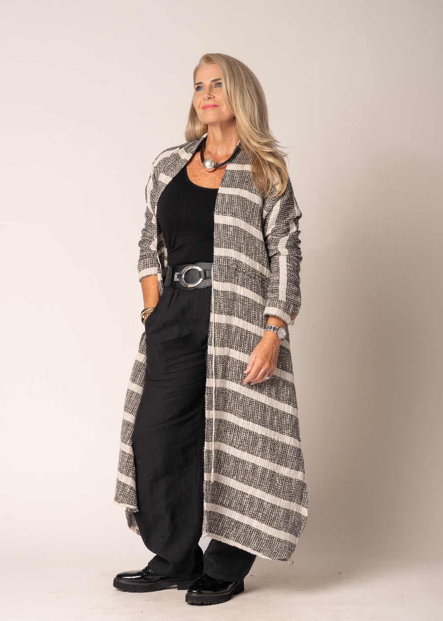 Kinsley Linen Jacket in Onyx