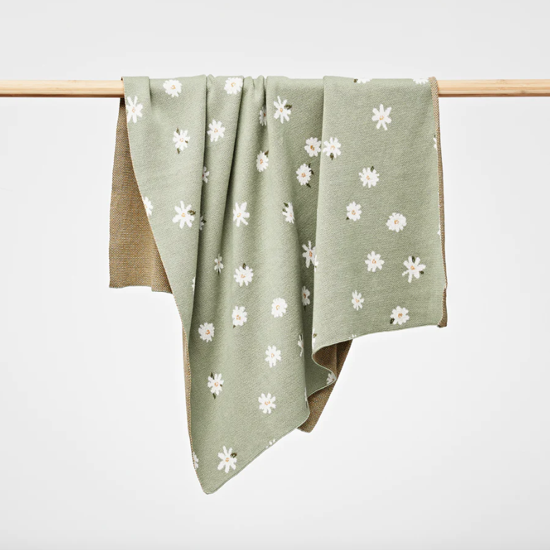 Organic Daisy Blanket in Thyme