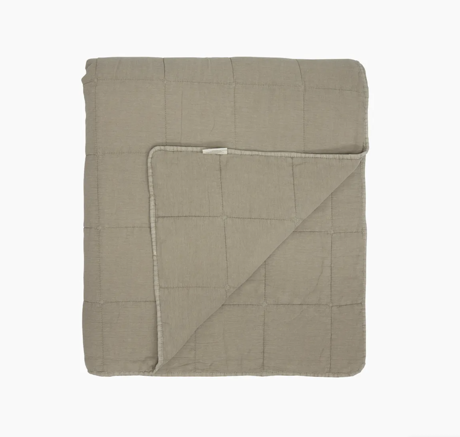 Freya Quilt Taupe Large