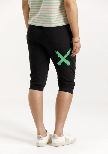 3/4 Apartment Pants - Black with Kelly Green X