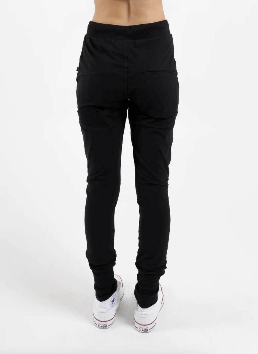 Escape Trackies - Black/Silver