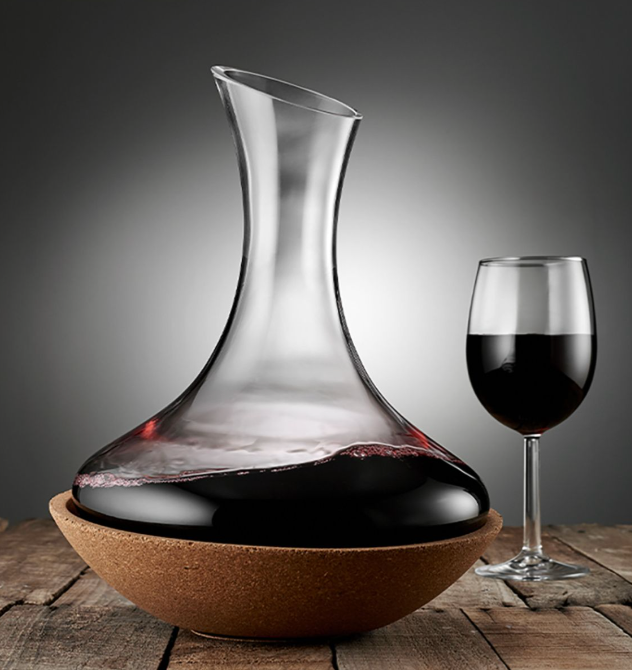 Quinn Spinning Carafe