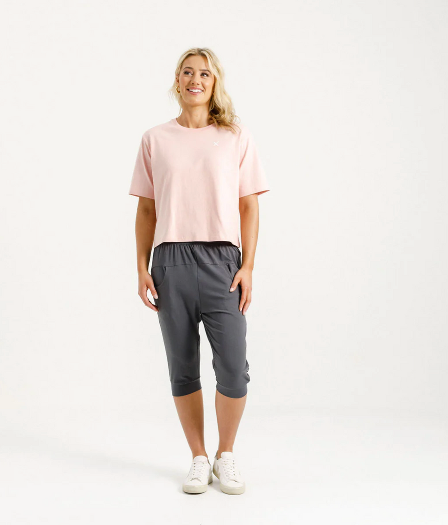 3/4 Apartment Pants - Graphite with Blossom X