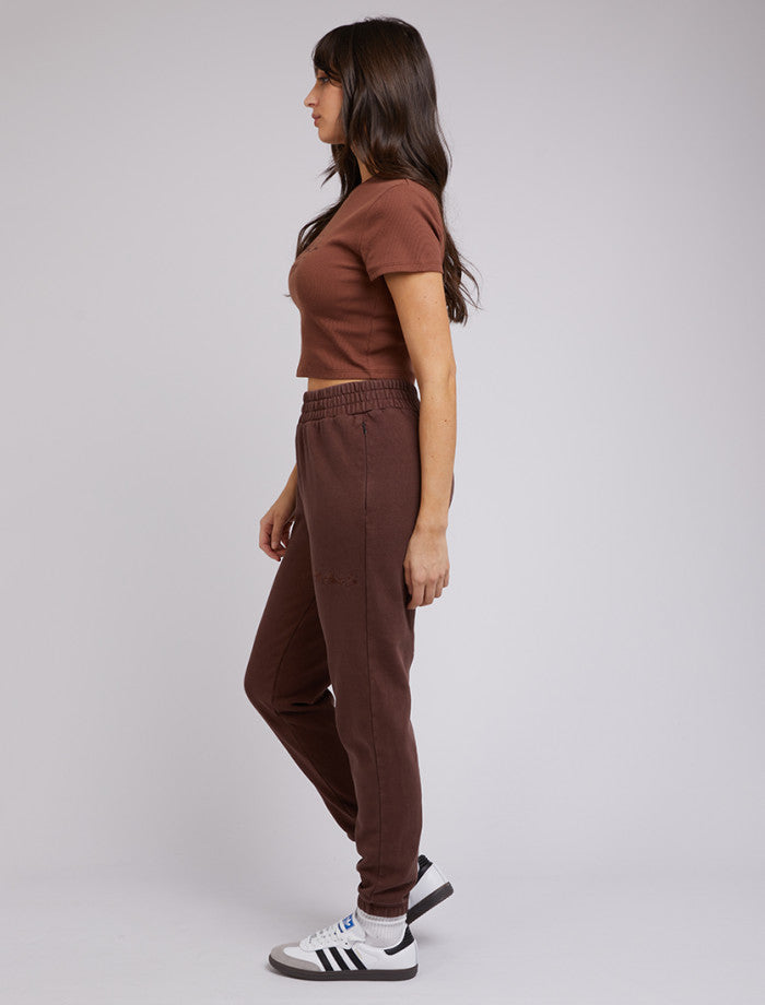 Classic Trackpant - Brown