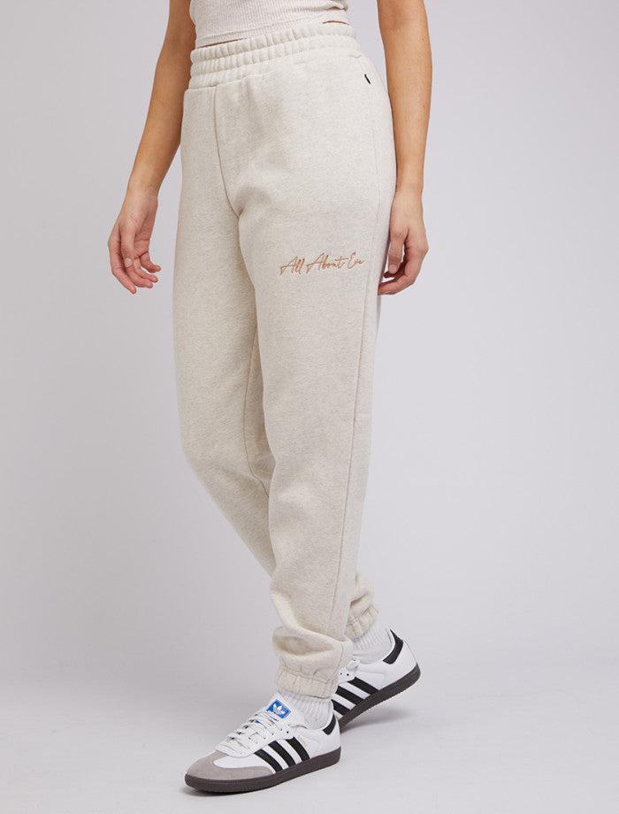 Classic Trackpant - Oat