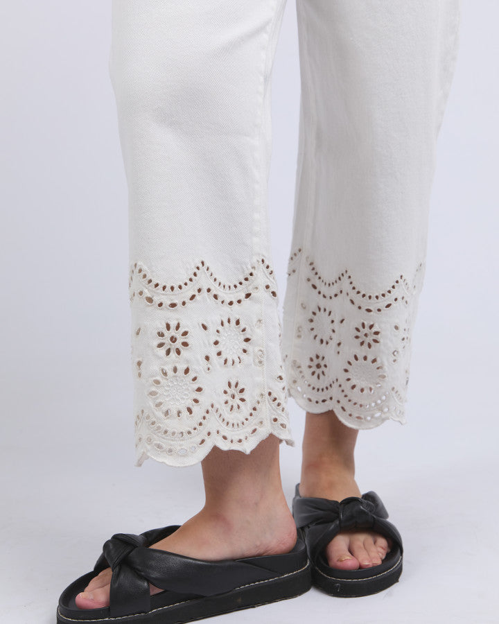 Lace Jean - Vintage White