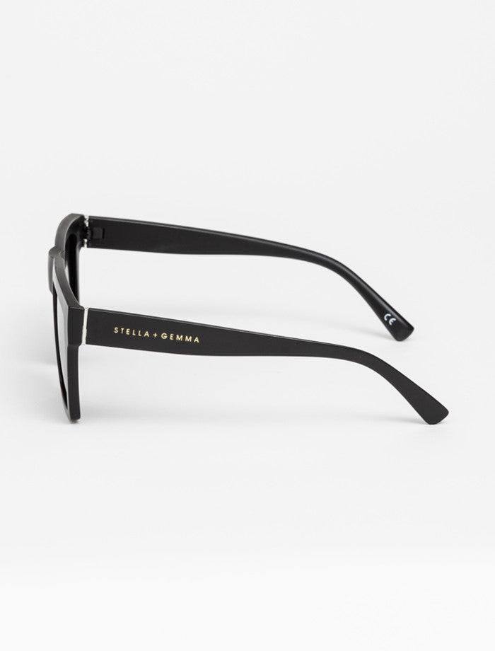Sunglasses - Matt Black Lucie